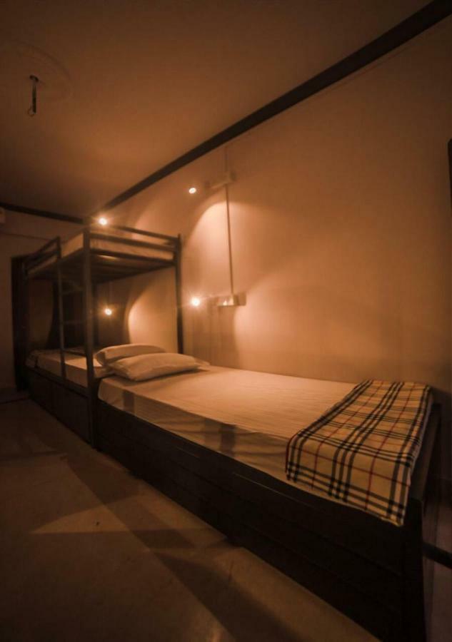 מומביי Happinest - The Backpacker'S Hostel חדר תמונה