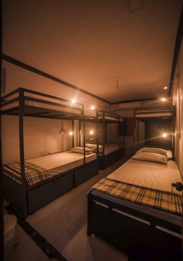 מומביי Happinest - The Backpacker'S Hostel חדר תמונה