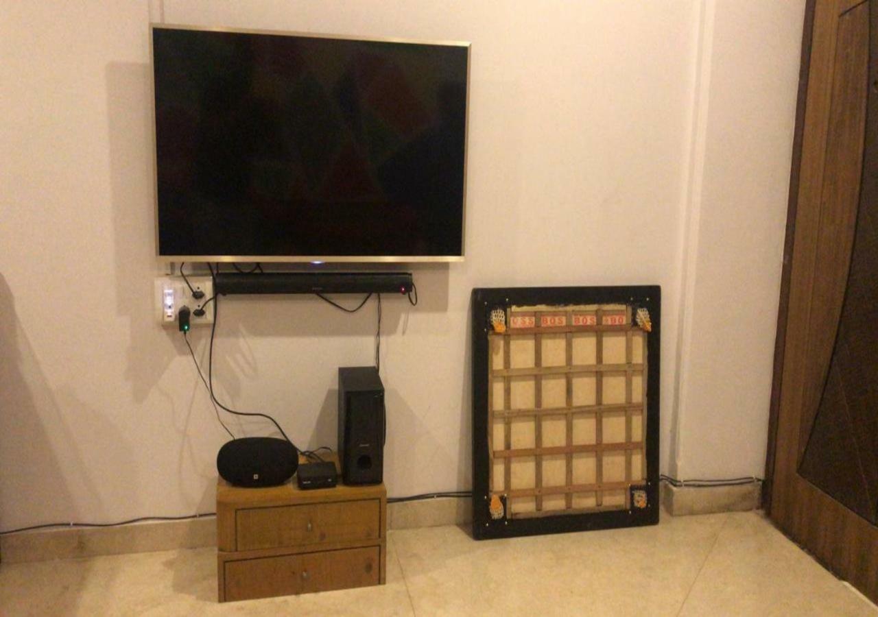 מומביי Happinest - The Backpacker'S Hostel מראה חיצוני תמונה